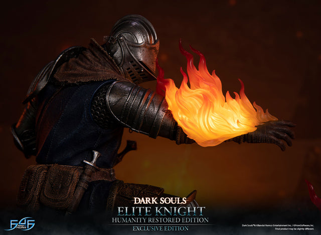 Dark Souls - Elite Knight: Humanity Restored Edition (Exclusive Edition) (ek_kneeling_ex_14.jpg)