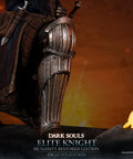Dark Souls - Elite Knight: Humanity Restored Edition (Exclusive Edition) (ek_kneeling_ex_23.jpg)