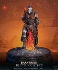 Dark Souls - Elite Knight: Humanity Restored Edition (ek_kneeling_st_07.jpg)