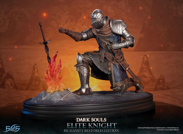 Dark Souls - Elite Knight: Humanity Restored Edition (ek_kneeling_st_08.jpg)