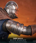 Dark Souls - Elite Knight: Humanity Restored Edition (ek_kneeling_st_12.jpg)