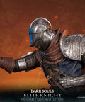 Dark Souls - Elite Knight: Humanity Restored Edition (ek_kneeling_st_16.jpg)