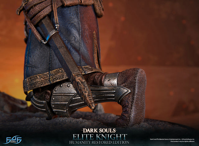 Dark Souls - Elite Knight: Humanity Restored Edition (ek_kneeling_st_17.jpg)