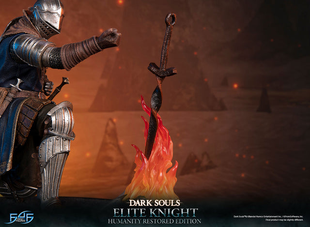 Dark Souls - Elite Knight: Humanity Restored Edition (ek_kneeling_st_22.jpg)