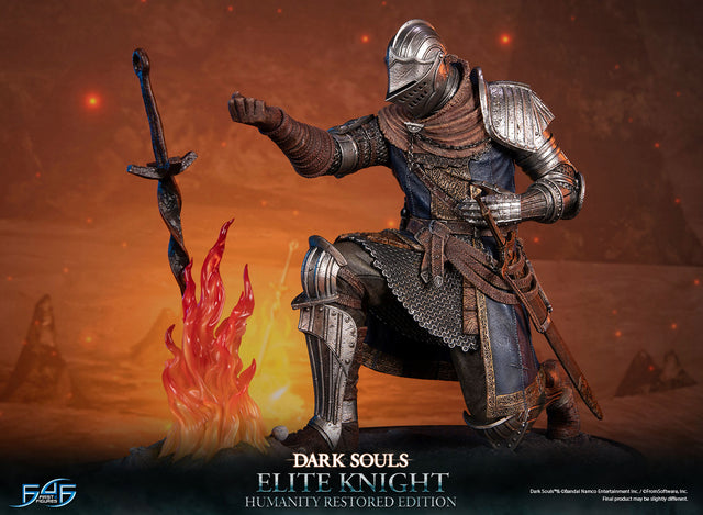 Dark Souls - Elite Knight: Humanity Restored Edition (ek_kneeling_st_25.jpg)