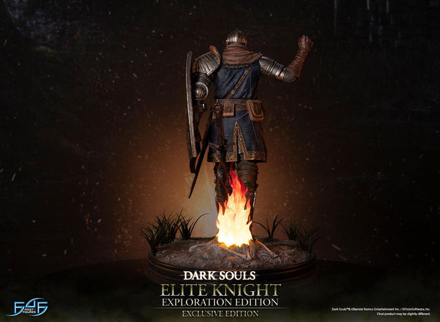 Dark Souls - Elite Knight: Exploration Edition (Exclusive Edition) (ek_walking_ex_05.jpg)