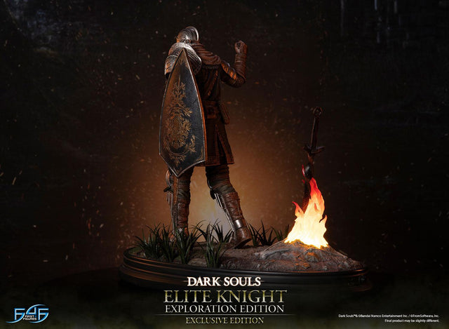 Dark Souls - Elite Knight: Exploration Edition (Exclusive Edition) (ek_walking_ex_06.jpg)