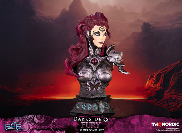 Darksiders - Fury Grand Scale Bust (furybustst_01.jpg)