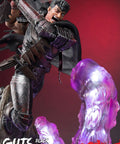 Guts: Black Swordsman (Exclusive Bloody Variant) (guts-exc-bloody-v-09.jpg)