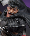 Guts: Black Swordsman (Exclusive) (guts-exc-v-19.jpg)