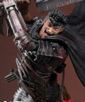 Guts: Black Swordsman (Regular Bloody Variant) (guts-reg-bloody-v-08.jpg)