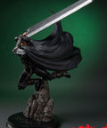 Guts: Black Swordsman (Regular) (guts-reg-v-08.jpg)