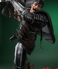 Guts: Black Swordsman (Regular) (guts-reg-v-18.jpg)