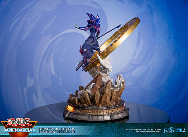 Yu-Gi-Oh! – Dark Magician (Definitive Blue Edition)  (launchphoto_dmblue_de-06.jpg)