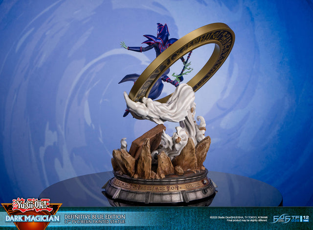 Yu-Gi-Oh! – Dark Magician (Definitive Blue Edition)  (launchphoto_dmblue_de-13.jpg)