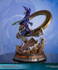 Yu-Gi-Oh! – Dark Magician (Definitive Blue Edition)  (launchphoto_dmblue_de-15.jpg)