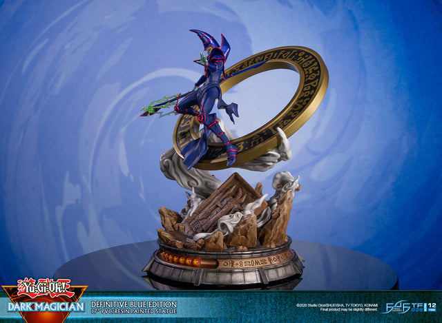 Yu-Gi-Oh! – Dark Magician (Definitive Blue Edition)  (launchphoto_dmblue_de-15.jpg)