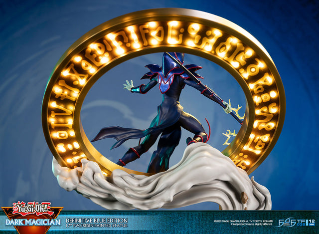 Yu-Gi-Oh! – Dark Magician (Definitive Blue Edition)  (launchphoto_dmblue_de-28.jpg)