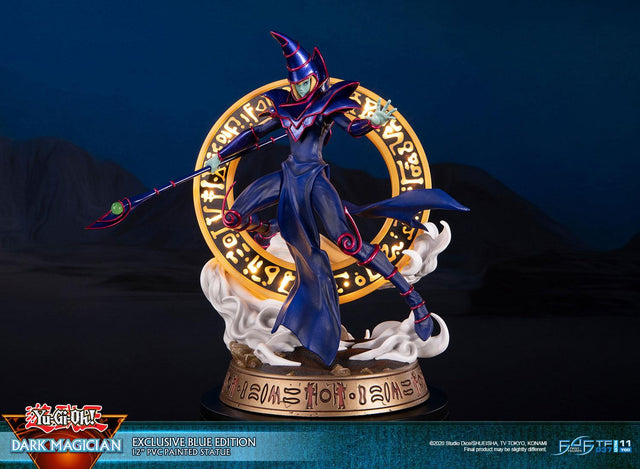 Yu-Gi-Oh! – Dark Magician (Exclusive Blue Edition)   (launchphoto_dmblue_ex-08.jpg)