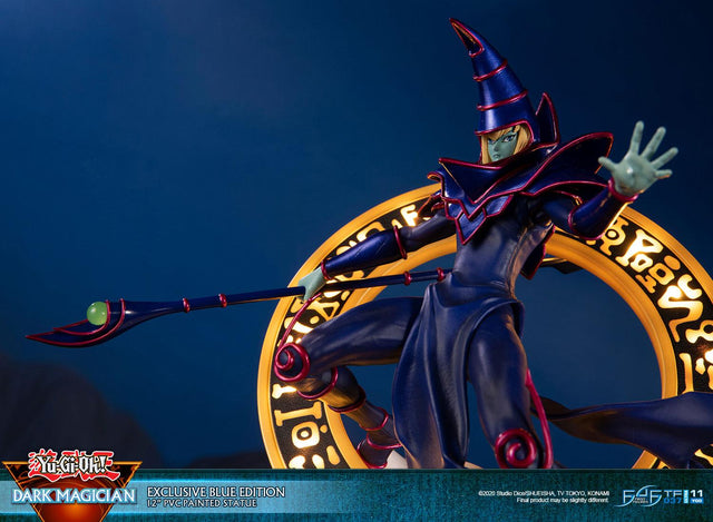 Yu-Gi-Oh! – Dark Magician (Exclusive Blue Edition)   (launchphoto_dmblue_ex-22.jpg)