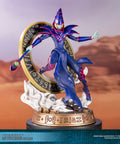 Yu-Gi-Oh! – Dark Magician (Standard Blue Edition)  (launchphoto_dmblue_st-01.jpg)