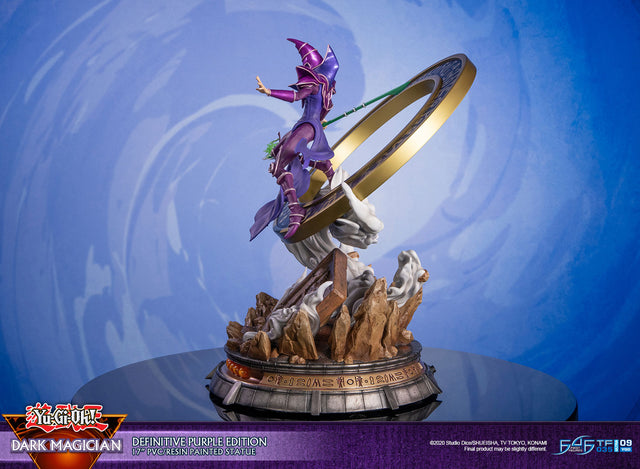 Yu-Gi-Oh! – Dark Magician (Definitive Purple Edition)  (launchphoto_dmpurple_de-14.jpg)