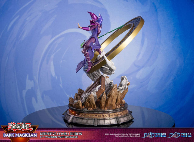 Yu-Gi-Oh! – Dark Magician (Definitive Combo Edition) (launchphoto_dmpurple_de-14_1.jpg)