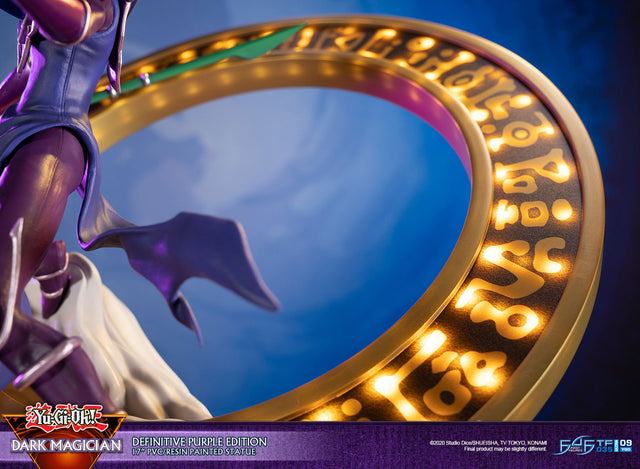 Yu-Gi-Oh! – Dark Magician (Definitive Purple Edition)  (launchphoto_dmpurple_de-21.jpg)