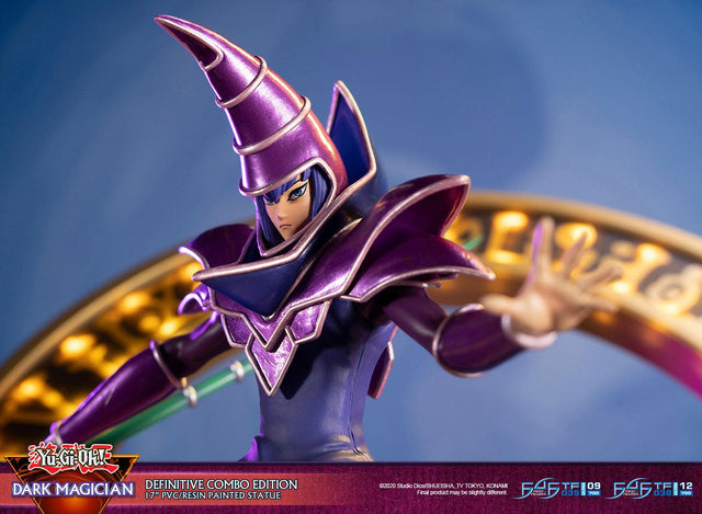 Yu-Gi-Oh! – Dark Magician (Definitive Combo Edition) (launchphoto_dmpurple_de-23_1.jpg)