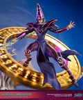 Yu-Gi-Oh! – Dark Magician (Definitive Combo Edition) (launchphoto_dmpurple_de-30_1.jpg)