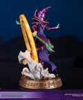 Yu-Gi-Oh! – Dark Magician (Exclusive Purple Edition)  (launchphoto_dmpurple_ex-02.jpg)