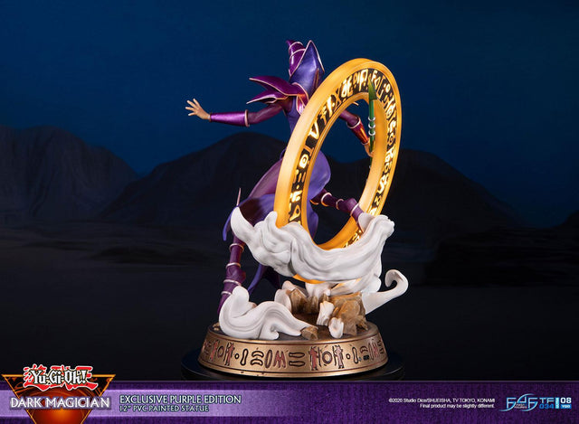 Yu-Gi-Oh! – Dark Magician (Exclusive Purple Edition)  (launchphoto_dmpurple_ex-05.jpg)