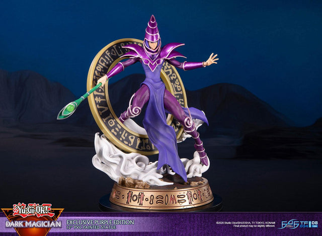 Yu-Gi-Oh! – Dark Magician (Exclusive Purple Edition)  (launchphoto_dmpurple_ex-09.jpg)