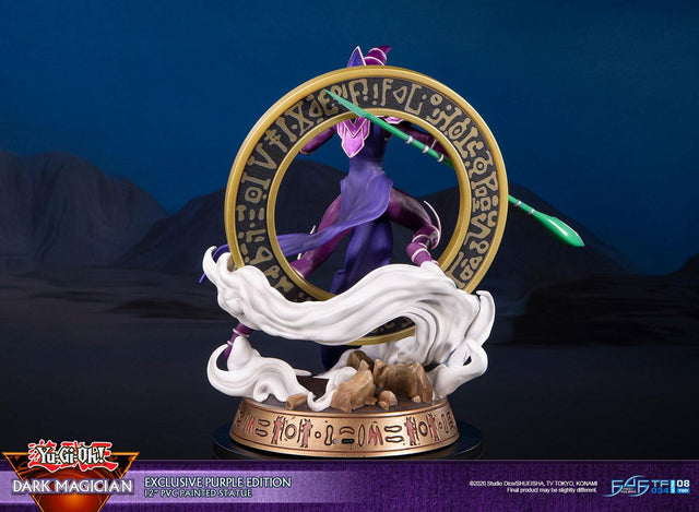 Yu-Gi-Oh! – Dark Magician (Exclusive Purple Edition)  (launchphoto_dmpurple_ex-12.jpg)