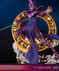 Yu-Gi-Oh! – Dark Magician (Exclusive Combo Edition)  (launchphoto_dmpurple_ex-18_1.jpg)