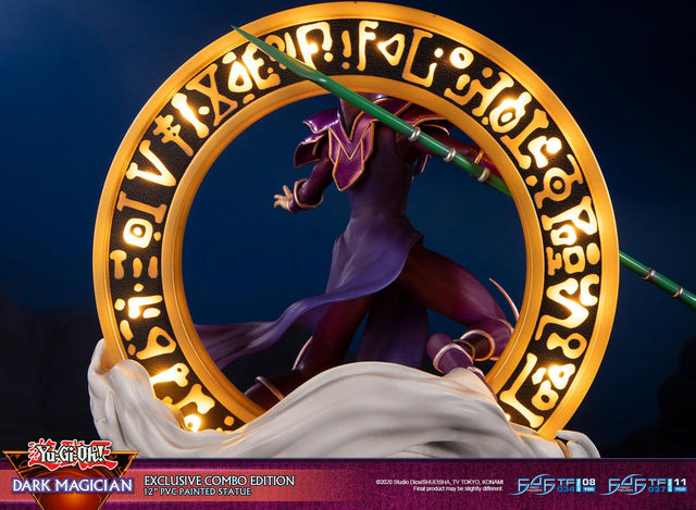 Yu-Gi-Oh! – Dark Magician (Exclusive Combo Edition)  (launchphoto_dmpurple_ex-21_1.jpg)