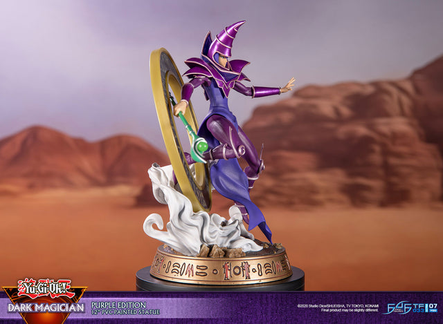 Yu-Gi-Oh! – Dark Magician (Standard Purple Edition)  (launchphoto_dmpurple_st-02.jpg)