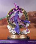 Yu-Gi-Oh! – Dark Magician (Standard Purple Edition)  (launchphoto_dmpurple_st-08.jpg)