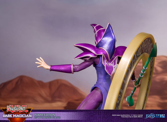 Yu-Gi-Oh! – Dark Magician (Standard Purple Edition)  (launchphoto_dmpurple_st-11.jpg)