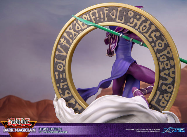 Yu-Gi-Oh! – Dark Magician (Standard Purple Edition)  (launchphoto_dmpurple_st-15.jpg)