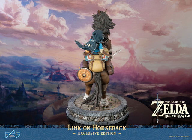 The Legend of Zelda™: Breath of The Wild - Link on Horseback (Exclusive Edition) (linkonhorseback_ex_05.jpg)