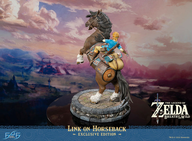The Legend of Zelda™: Breath of The Wild - Link on Horseback (Exclusive Edition) (linkonhorseback_st_04.jpg)