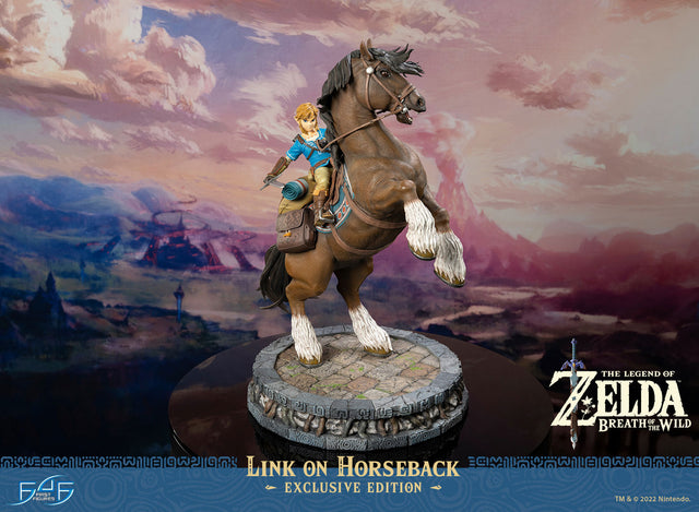 The Legend of Zelda™: Breath of The Wild - Link on Horseback (Exclusive Edition) (linkonhorseback_st_08.jpg)