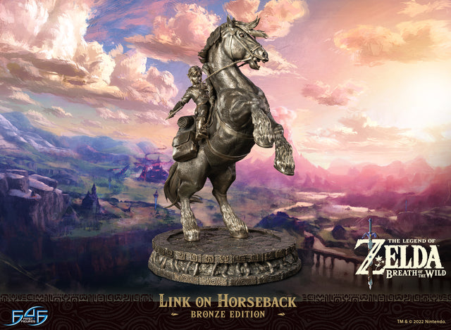 The Legend of Zelda™: Breath of The Wild - Link on Horseback (Bronze Edition) (linkonhorseback_var-00_1.jpg)