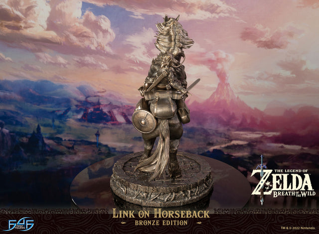 The Legend of Zelda™: Breath of The Wild - Link on Horseback (Bronze Edition) (linkonhorseback_var_05_1.jpg)