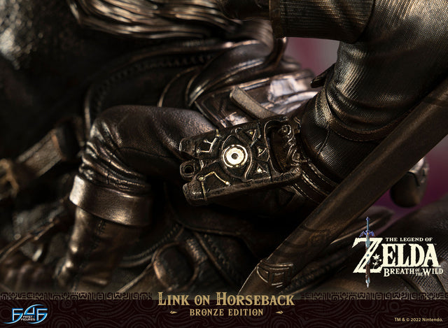 The Legend of Zelda™: Breath of The Wild - Link on Horseback (Bronze Edition) (linkonhorseback_var_30_1.jpg)