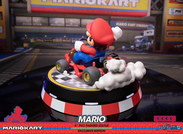 Mario Kart PVC - Exclusive Edition (mariokartex_02.jpg)