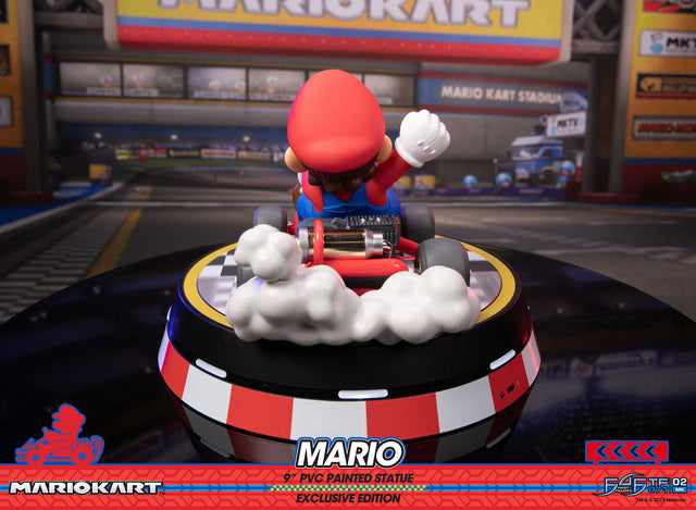 Mario Kart PVC - Exclusive Edition (mariokartex_03.jpg)