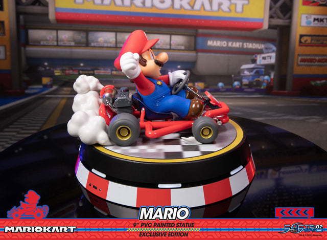 Mario Kart PVC - Exclusive Edition (mariokartex_05.jpg)