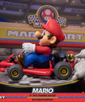 Mario Kart PVC - Exclusive Edition (mariokartex_23.jpg)